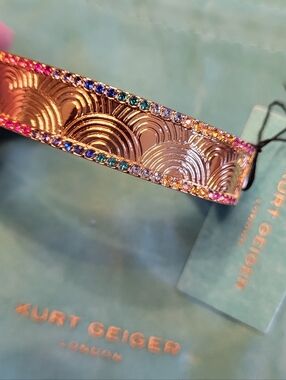 Kurt Geiger Southbank Gold Tone Rainbow Crystal Bangle Bnwt Rr Ht
